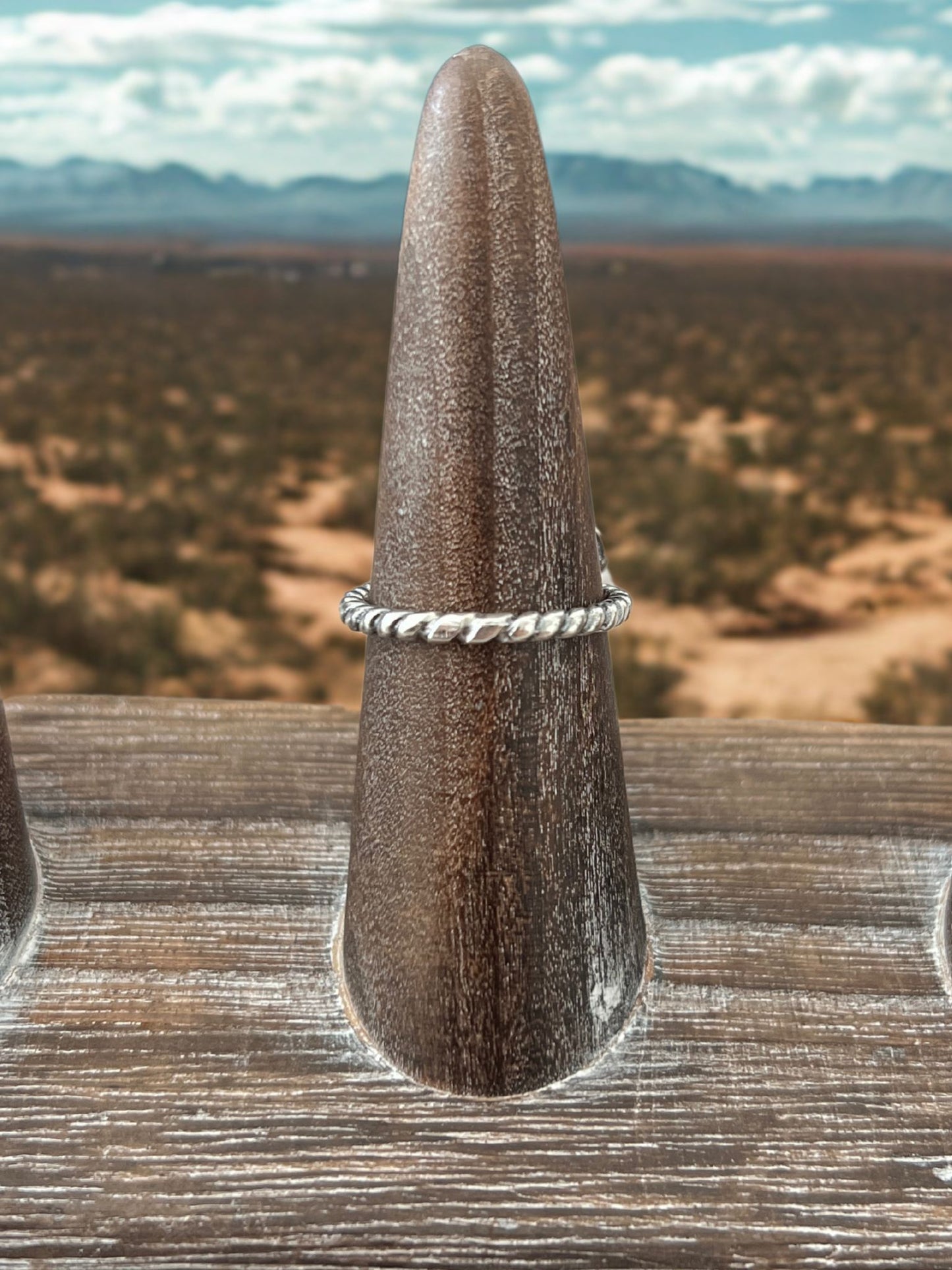 STERLING SILVER ROPE FLOWER RING