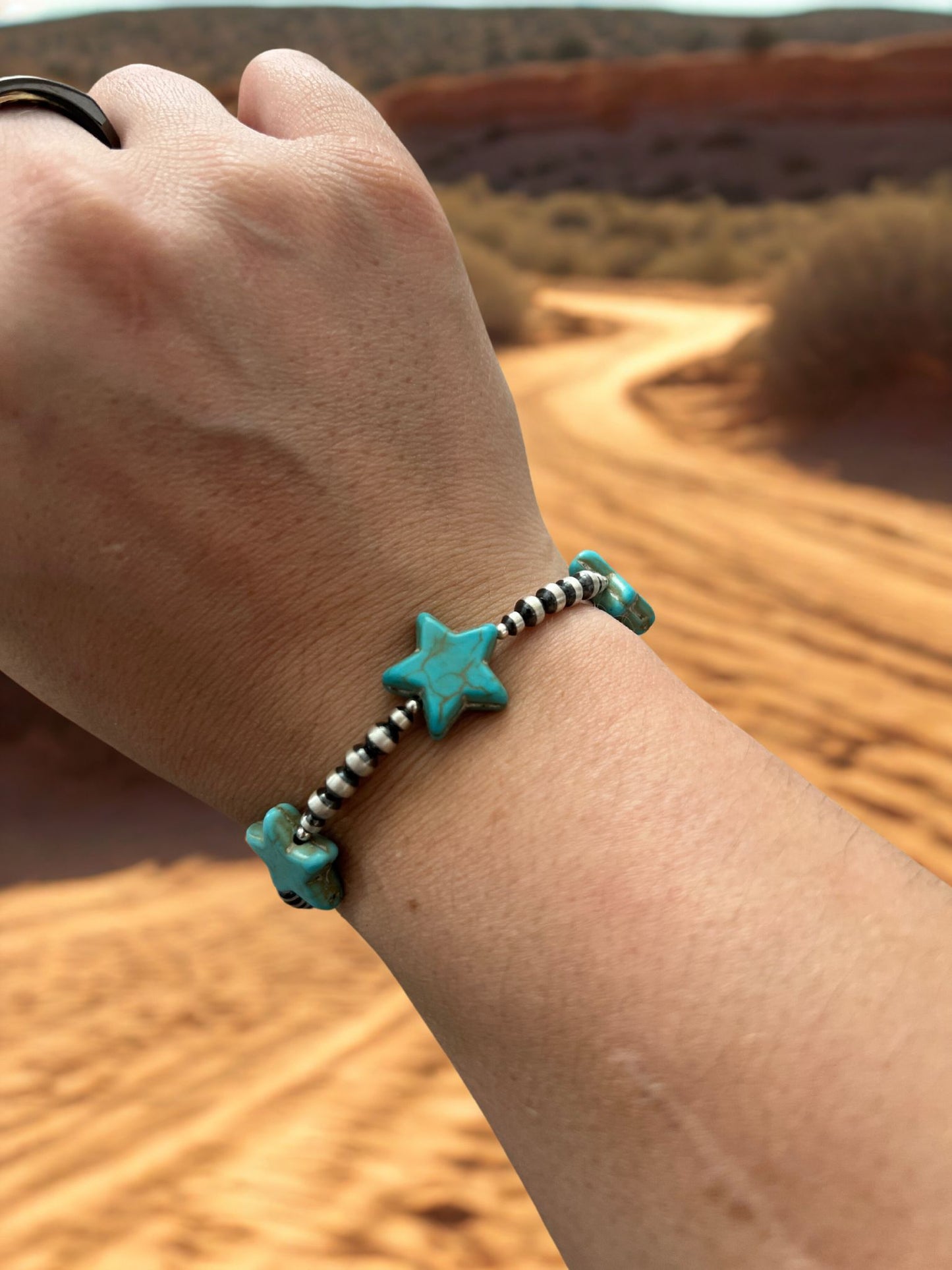 KINGMAN DESERT PEARL STAR BRACELET