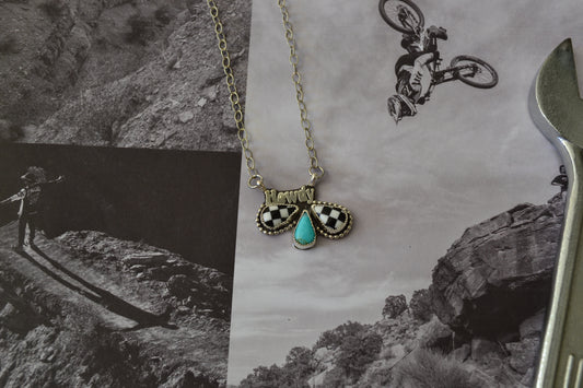 HOWDY KINGMAN TURQUOISE PENDANT